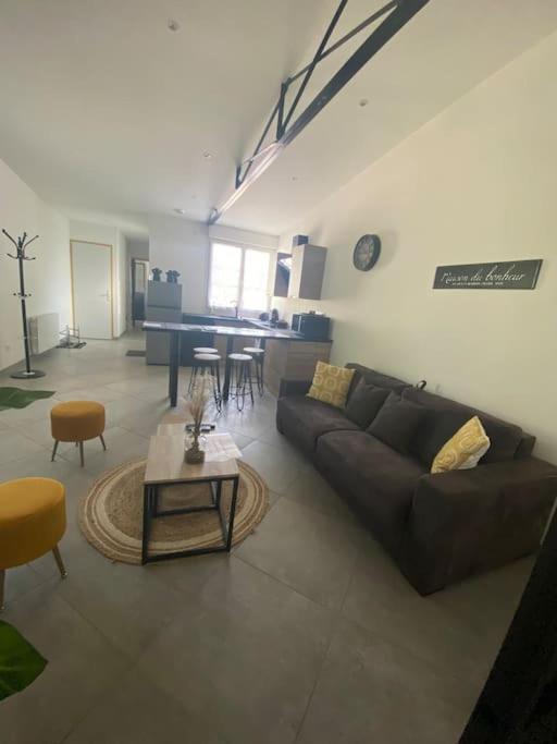 Holiday home Chez Les Blanches Maison 4 Personnes *